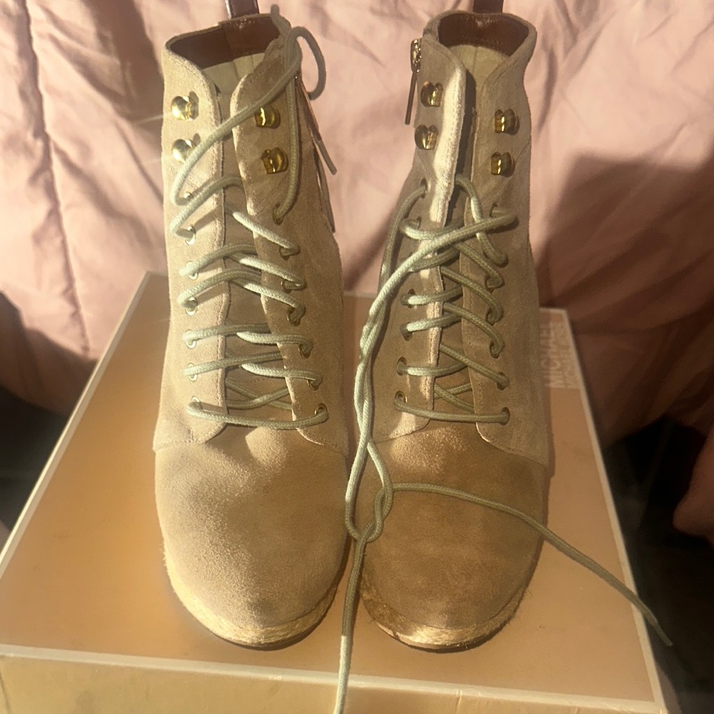 Michael Kors Tan Lace Up Boots Sleek Design